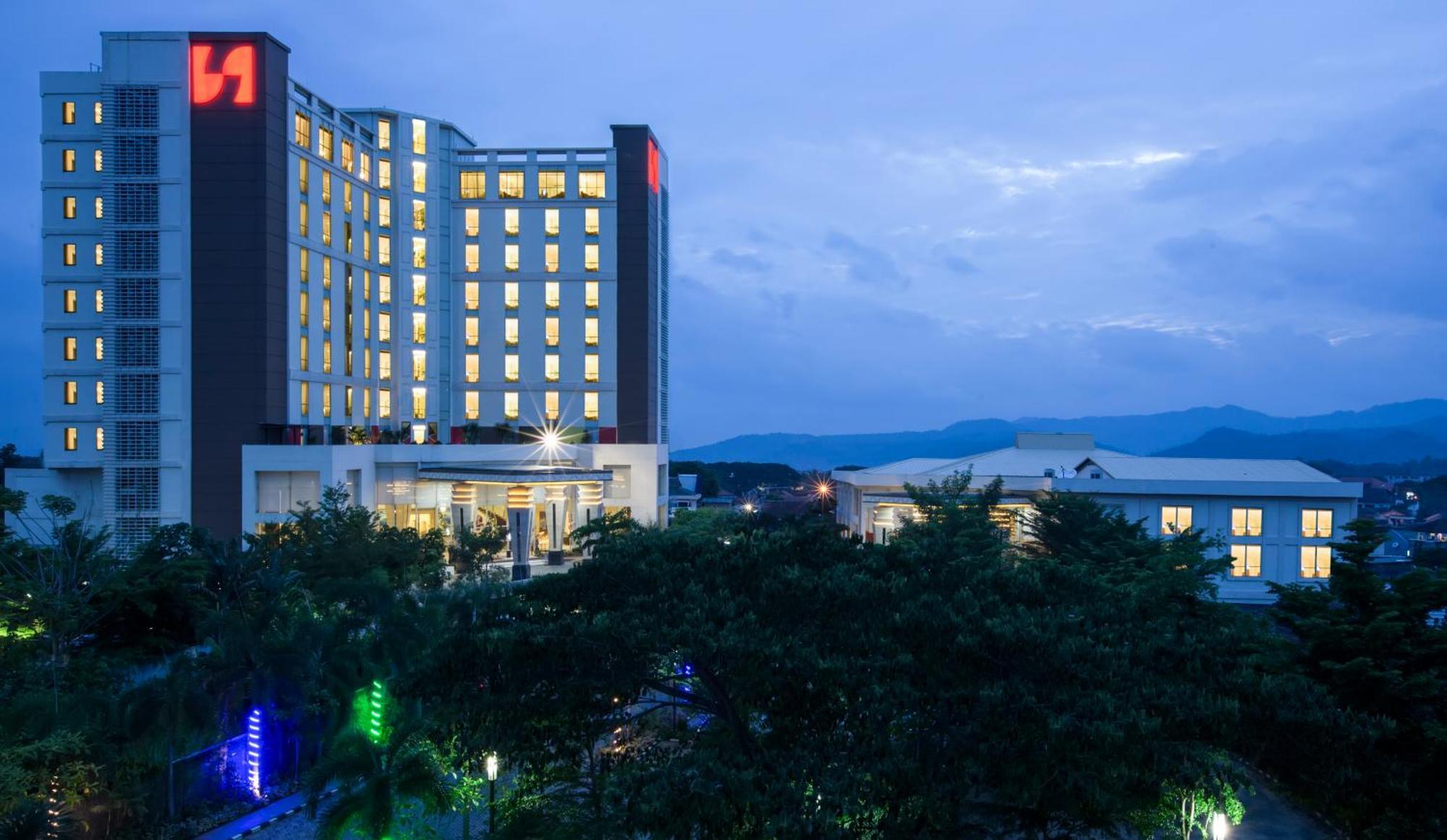 Swiss-Belhotel Lampung Bandar Lampung Eksteriør bilde
